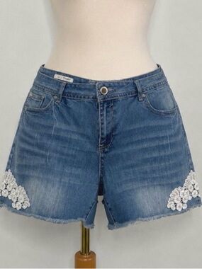 Hot Kiss Light Blue Denim Shorts with White Lace Appliqué